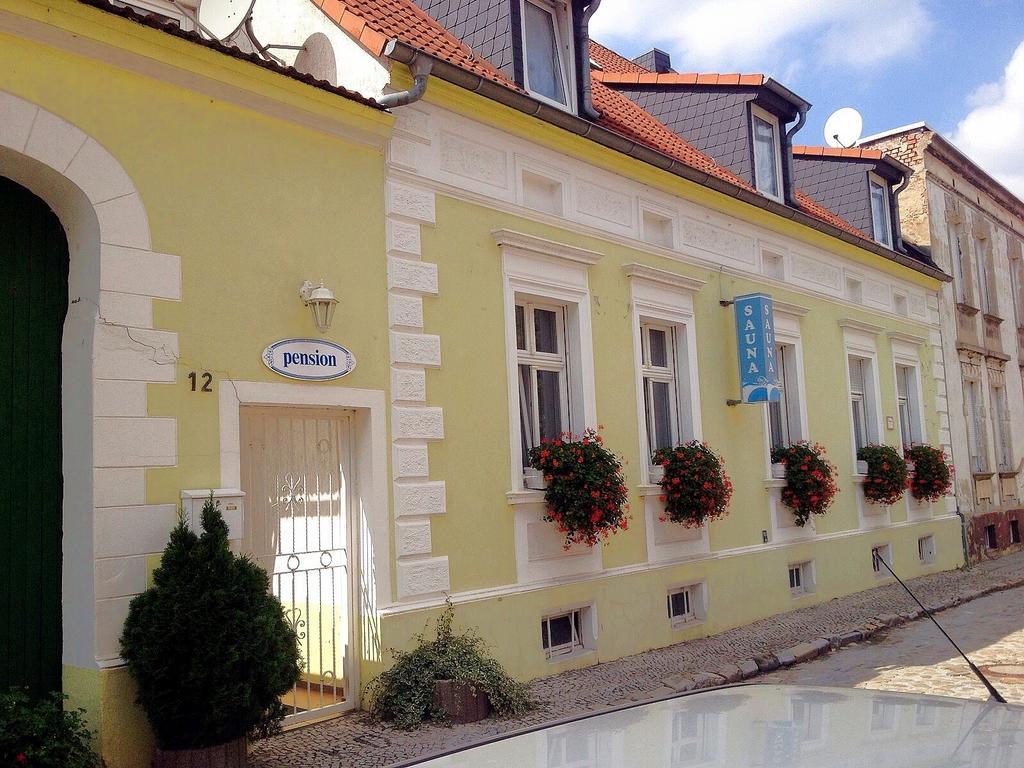 Pension & Sauna Am Lorenz Calbe Экстерьер фото