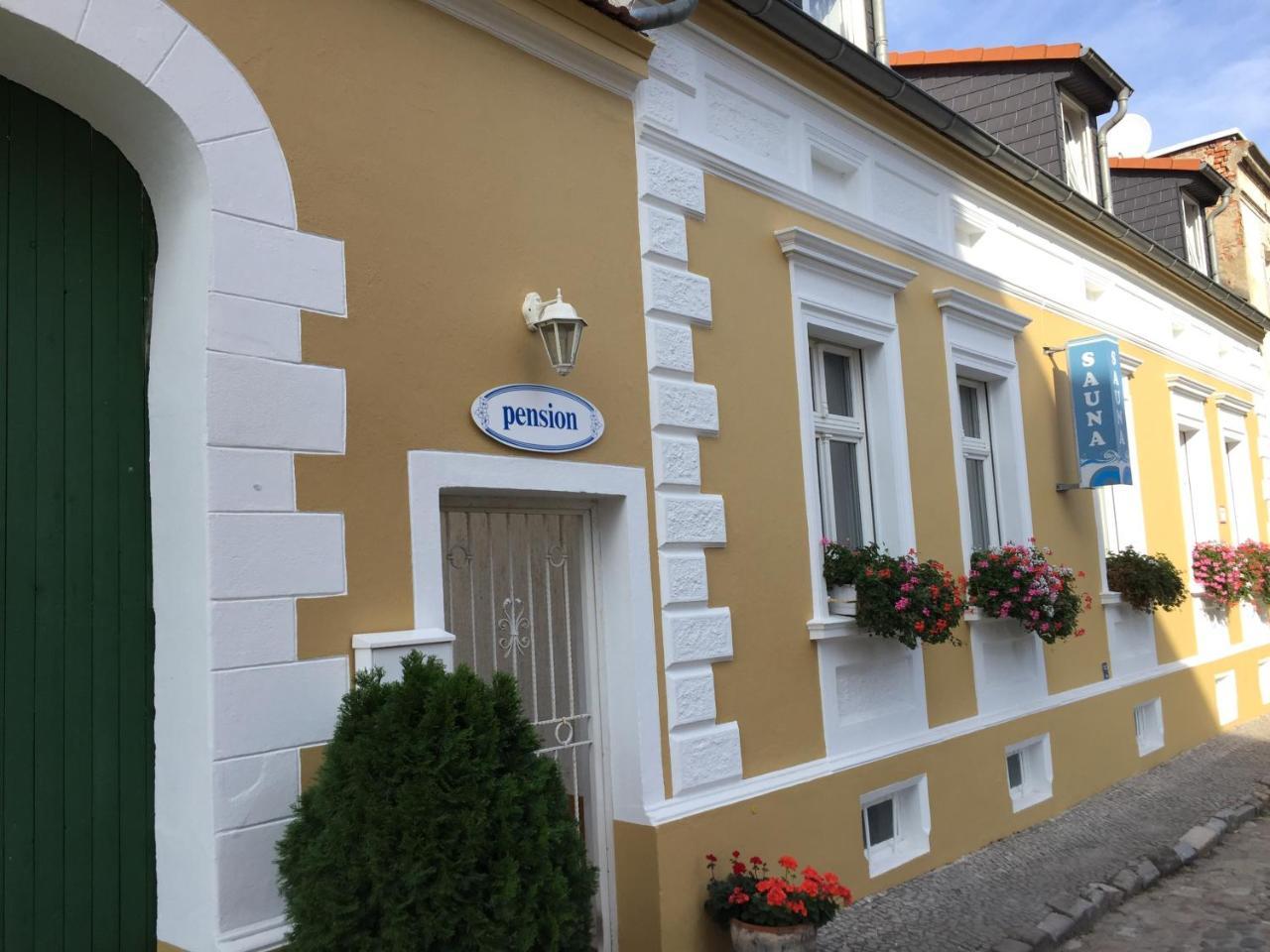 Pension & Sauna Am Lorenz Calbe Экстерьер фото